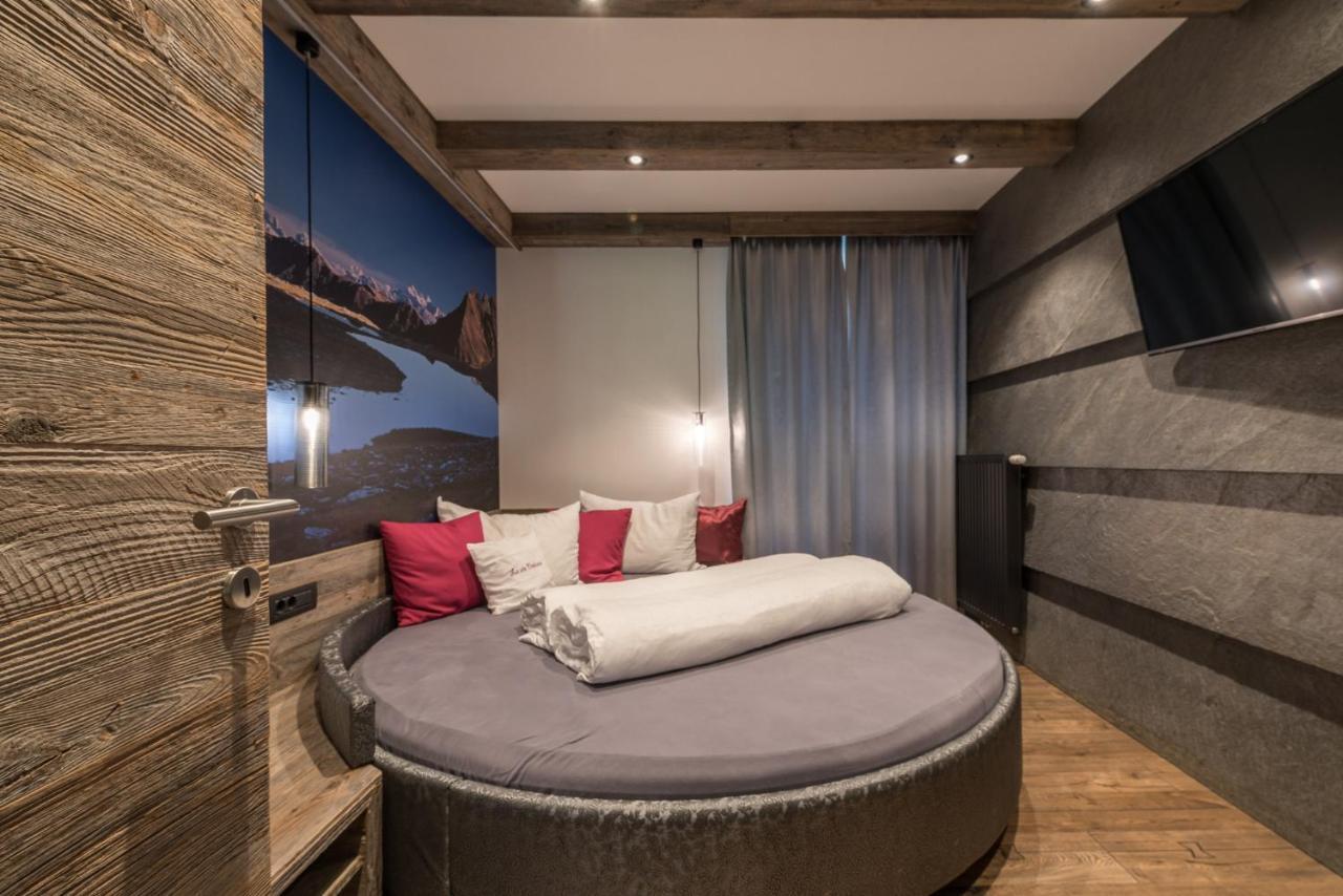 Deluxe Two-Bedroom Apartment Sauna