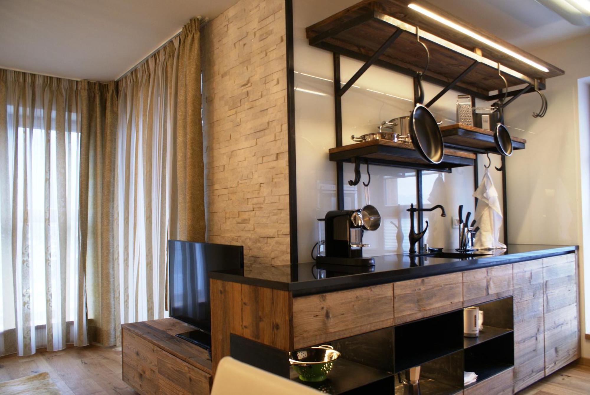 One-Bedroom Apartment Sauna