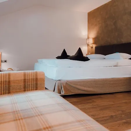 Residence Hotel Alpinum-3